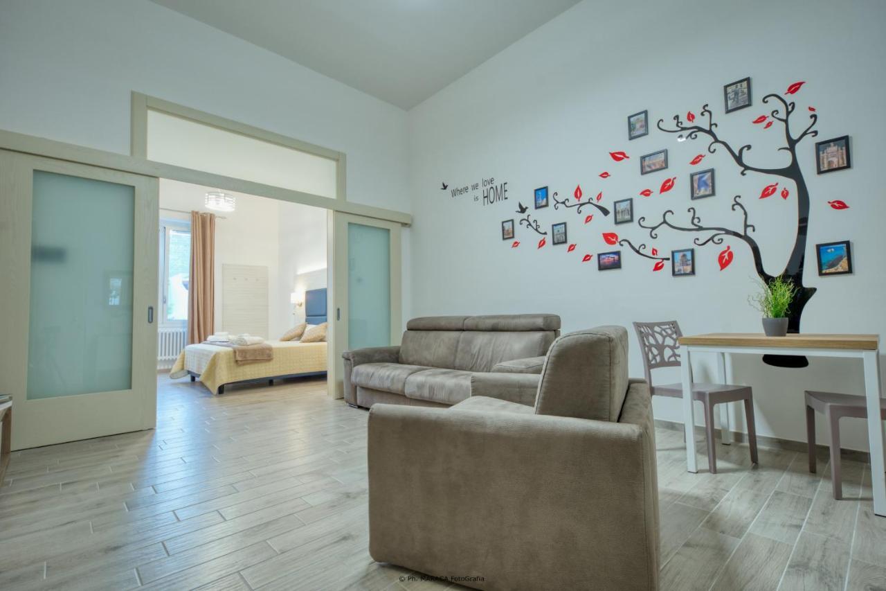 Hotiday Room Collection - Lecce Gianmarti Suite Esterno foto